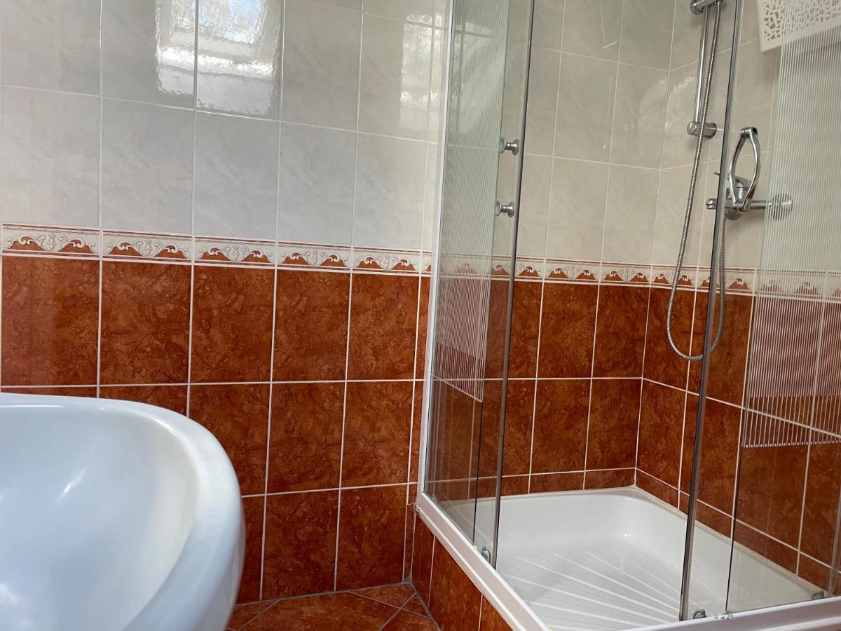 Szentesi Panzio Bed & Breakfast Fertőrákos Dış mekan fotoğraf