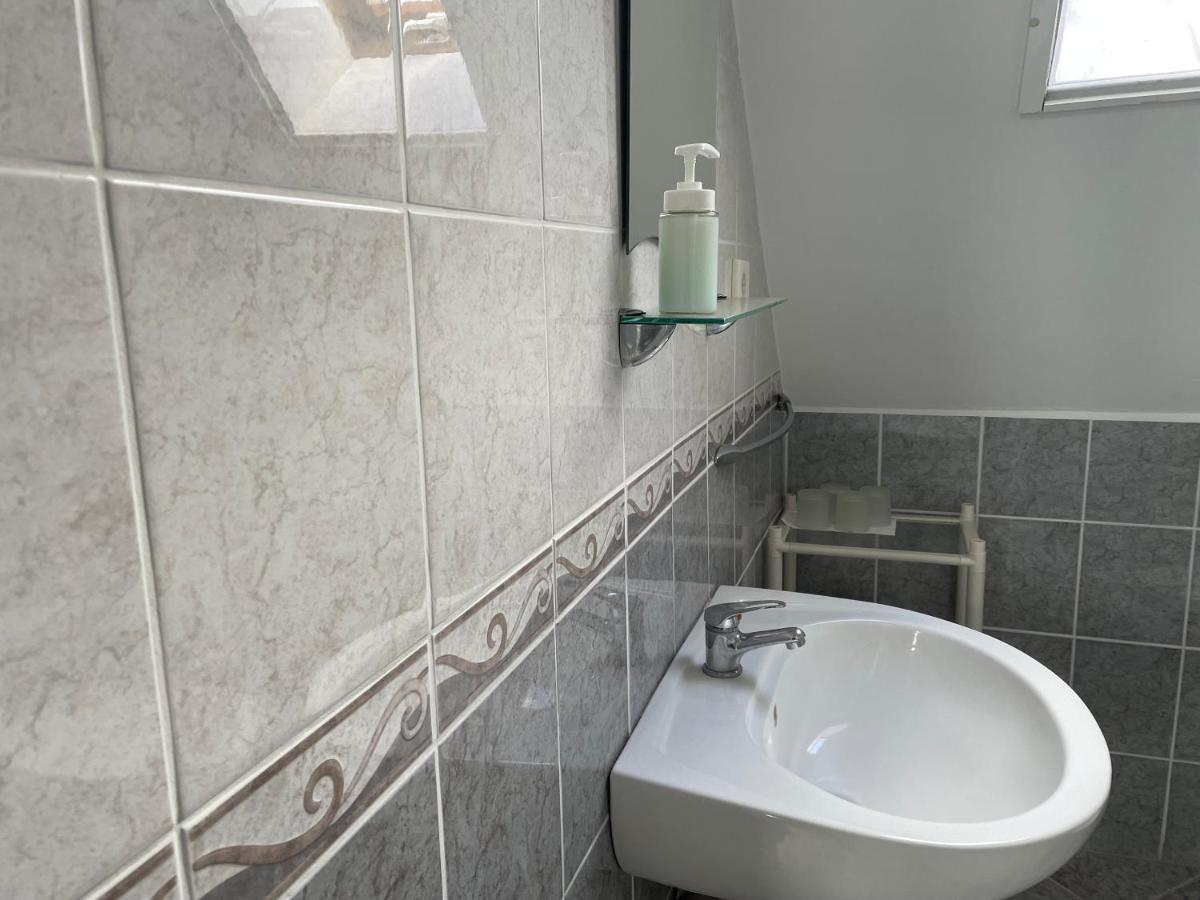 Szentesi Panzio Bed & Breakfast Fertőrákos Dış mekan fotoğraf