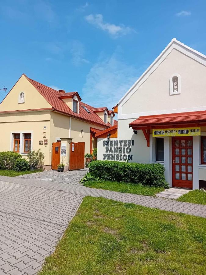 Szentesi Panzio Bed & Breakfast Fertőrákos Dış mekan fotoğraf