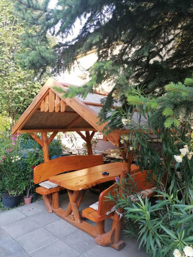 Szentesi Panzio Bed & Breakfast Fertőrákos Dış mekan fotoğraf